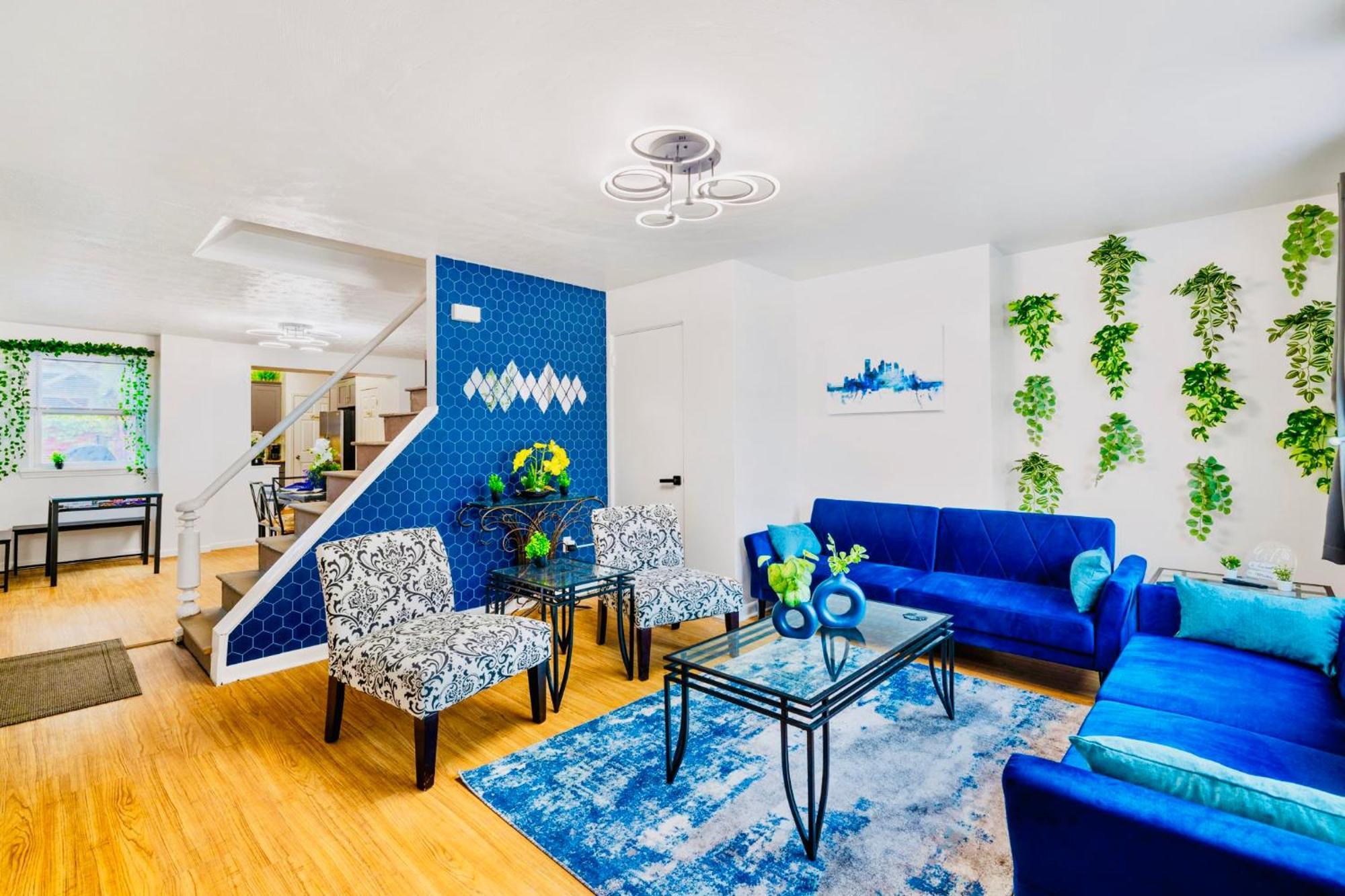 5bdrm 10bd With King Bbq Patio 1 Min Walk Carson St