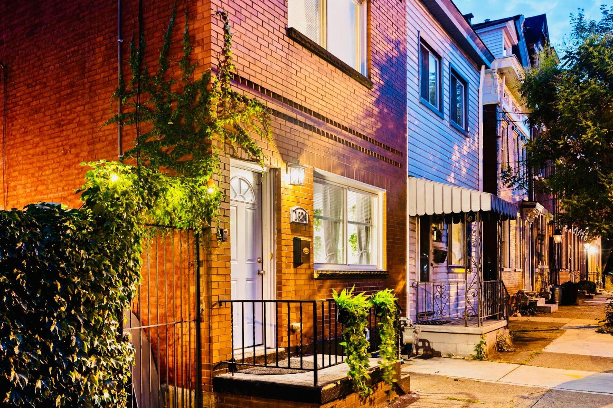 Holiday home 5bdrm 10bd With King Bbq Patio 1 Min Walk Carson St Pittsburgh