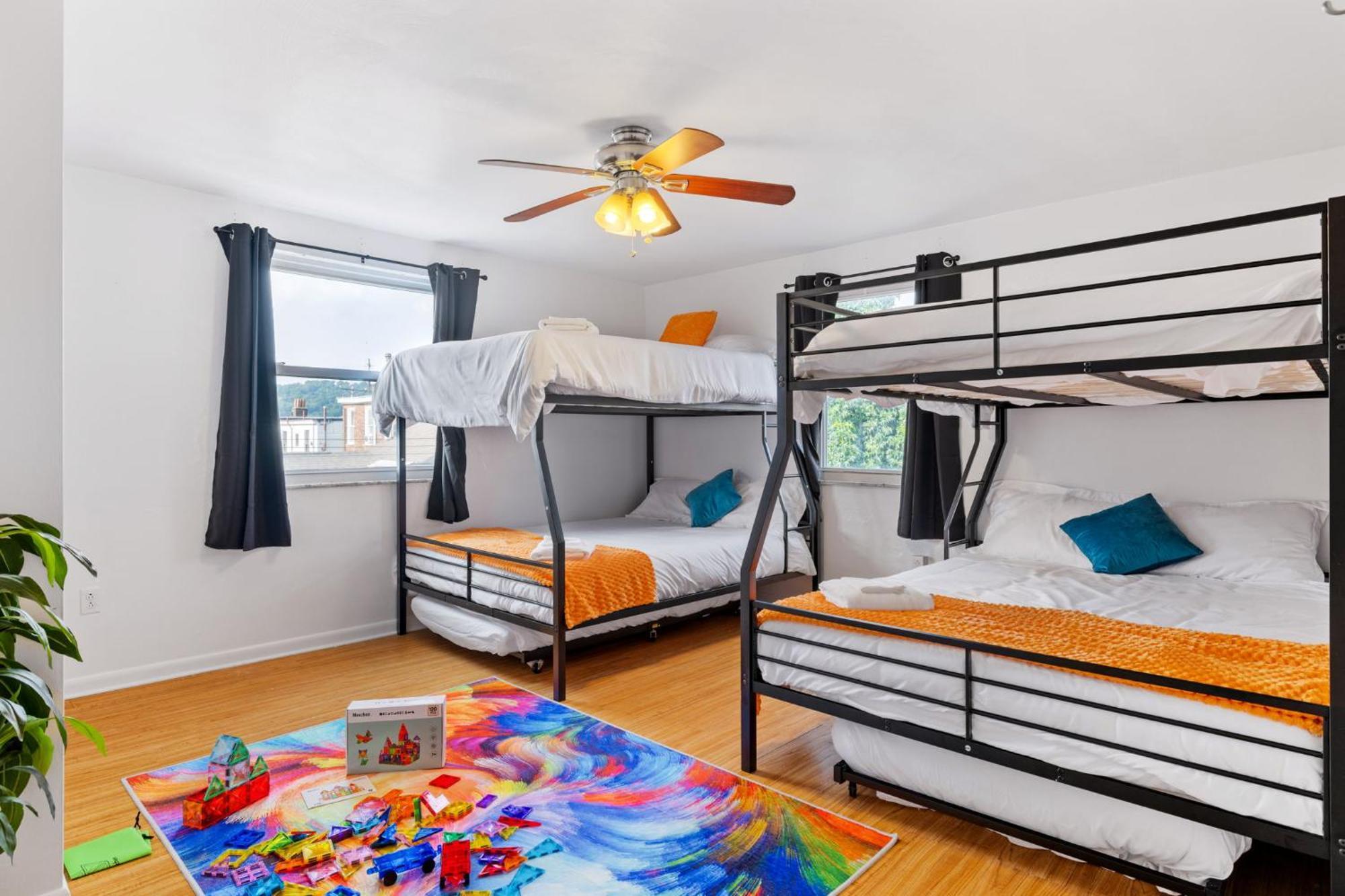 Holiday home 5bdrm 10bd With King Bbq Patio 1 Min Walk Carson St Pittsburgh
