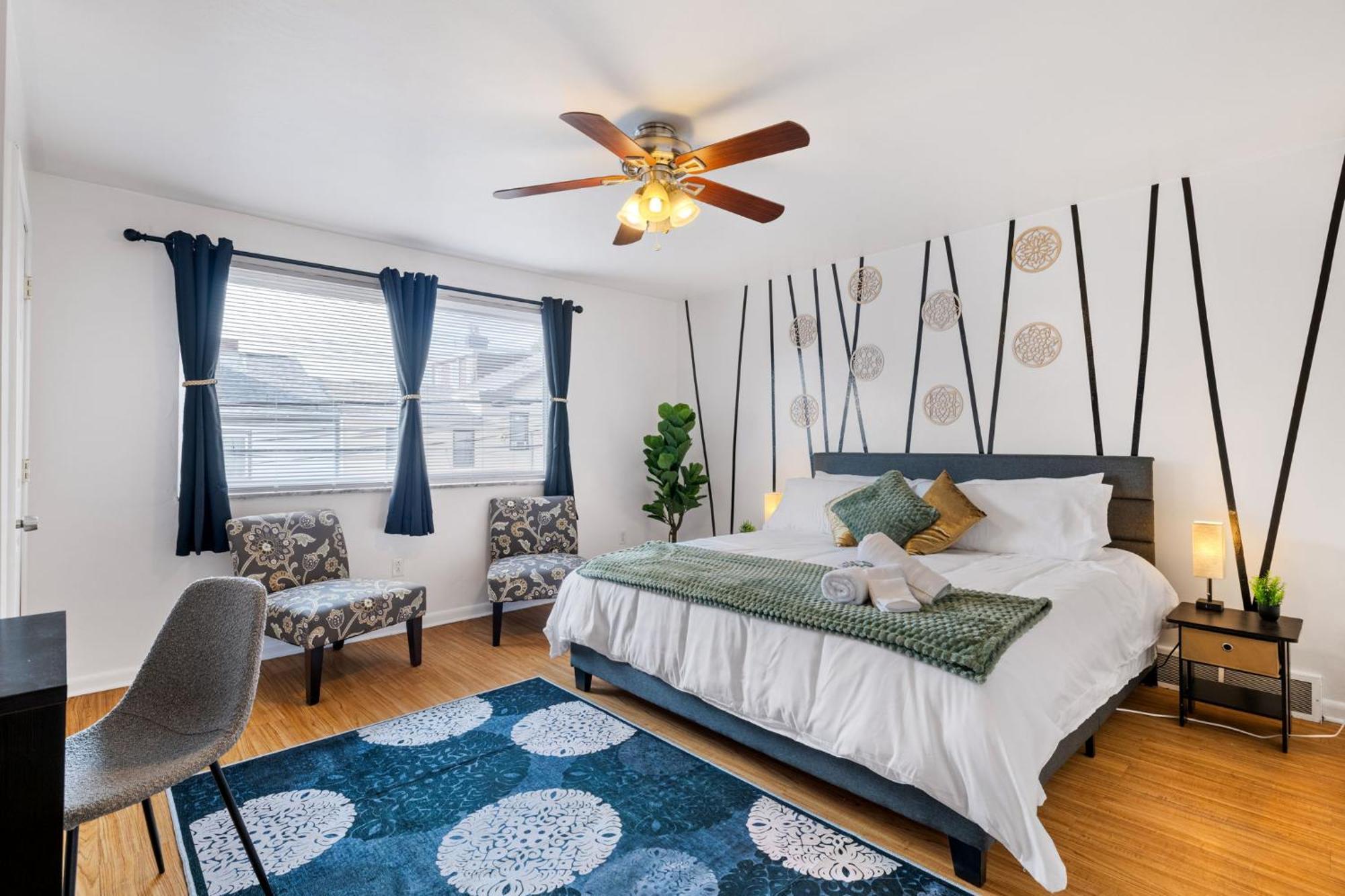 Holiday home 5bdrm 10bd With King Bbq Patio 1 Min Walk Carson St