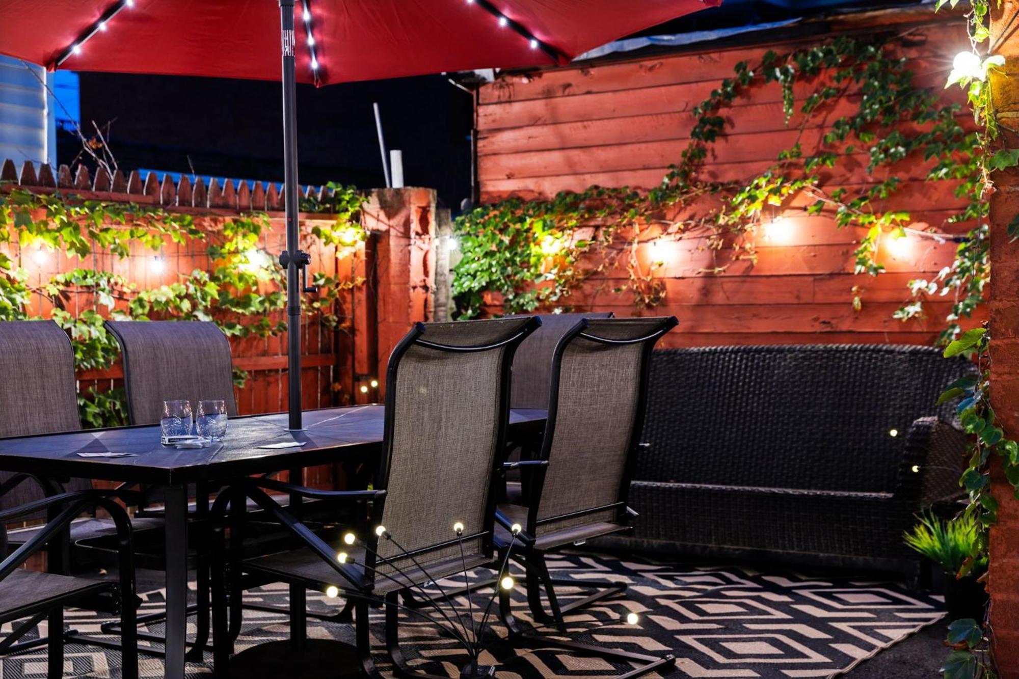 5bdrm 10bd With King Bbq Patio 1 Min Walk Carson St Holiday home Pittsburgh