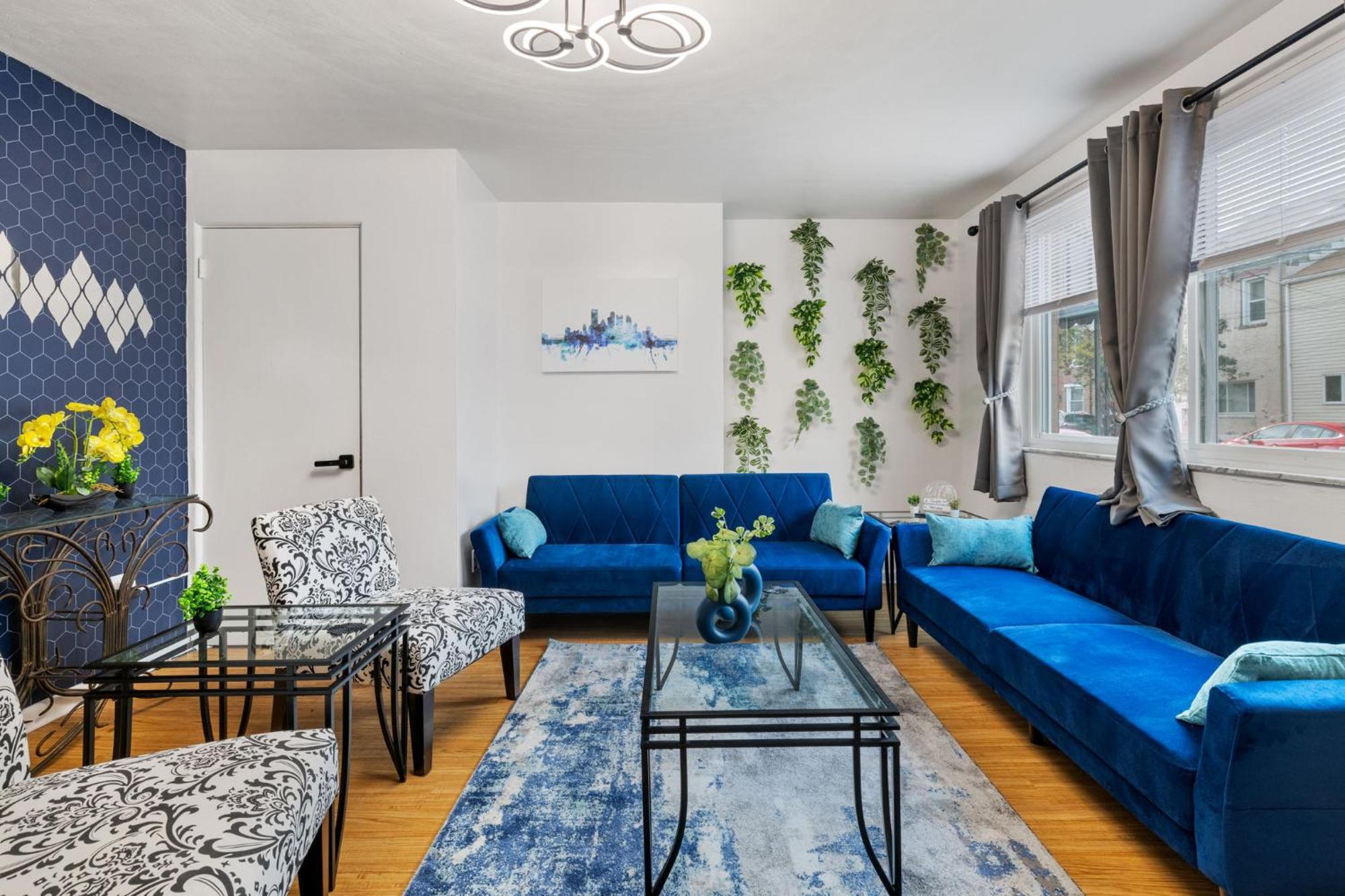 5bdrm 10bd With King Bbq Patio 1 Min Walk Carson St Holiday home